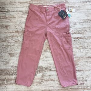 Democracy “Ab” Solution Skyrise Woman’s Capri Cargo Pants Pink Rose Size 14 NWT